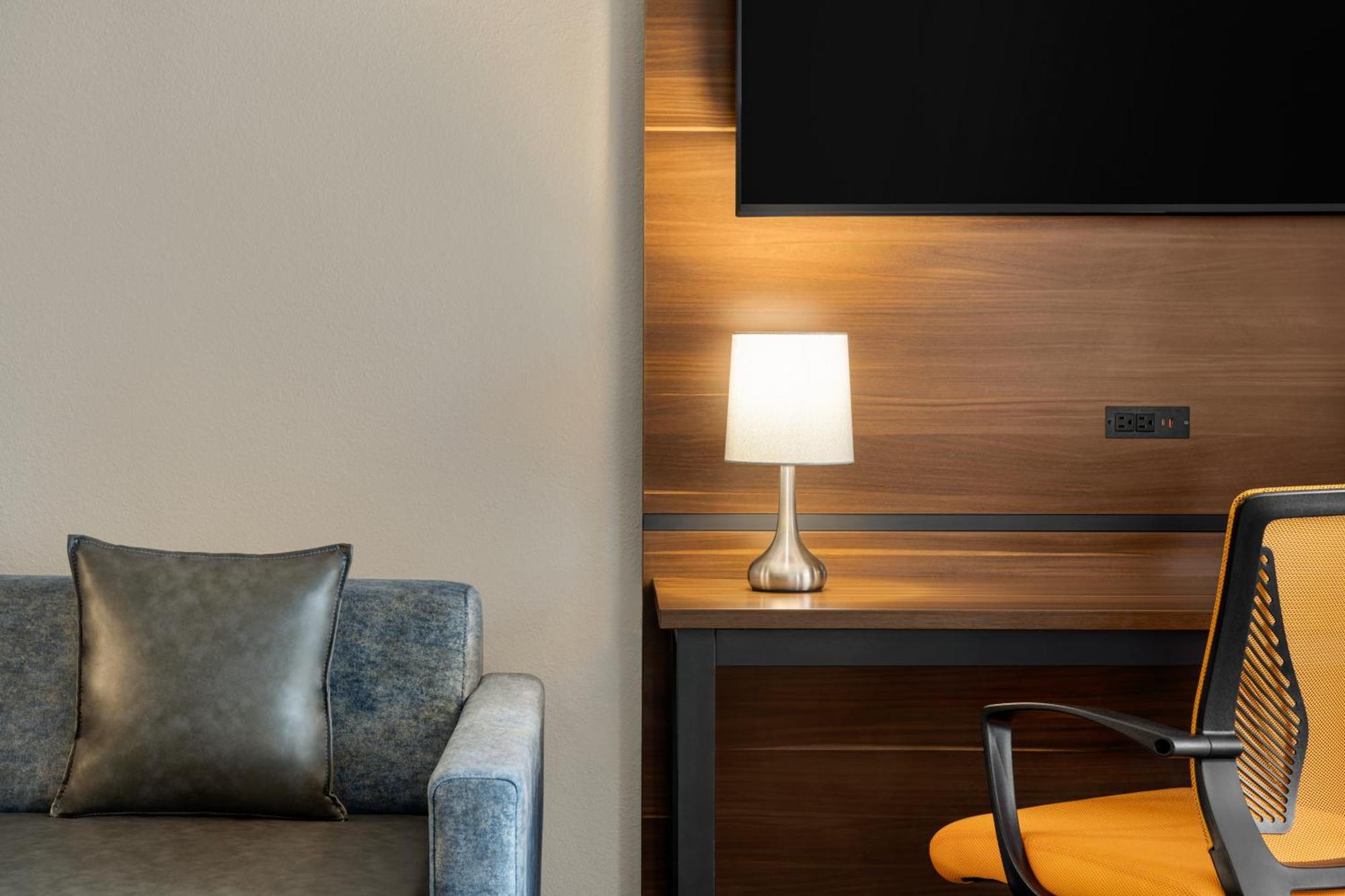 Four Points By Sheraton Columbus-Polaris Exterior photo