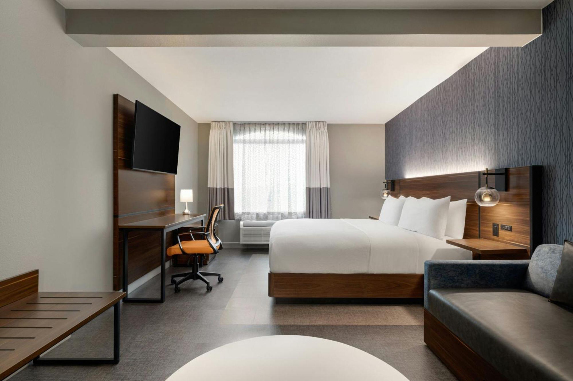 Four Points By Sheraton Columbus-Polaris Exterior photo